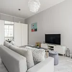 Scandi Male Garbary Piaskowa Near Old Market Square By Renters Apartman