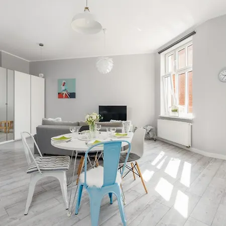 Scandi Male Garbary Piaskowa Near Old Market Square By Renters Appartamento *