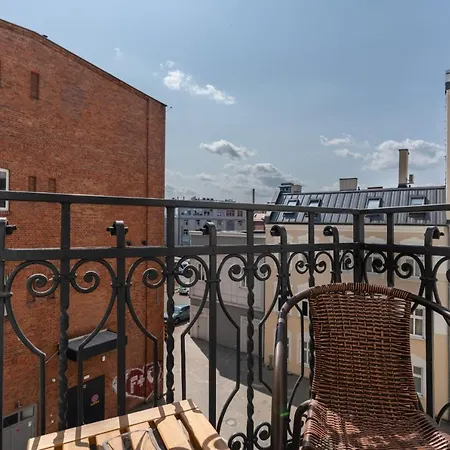Apartman Scandi Male Garbary Piaskowa Near Old Market Square By Renters *