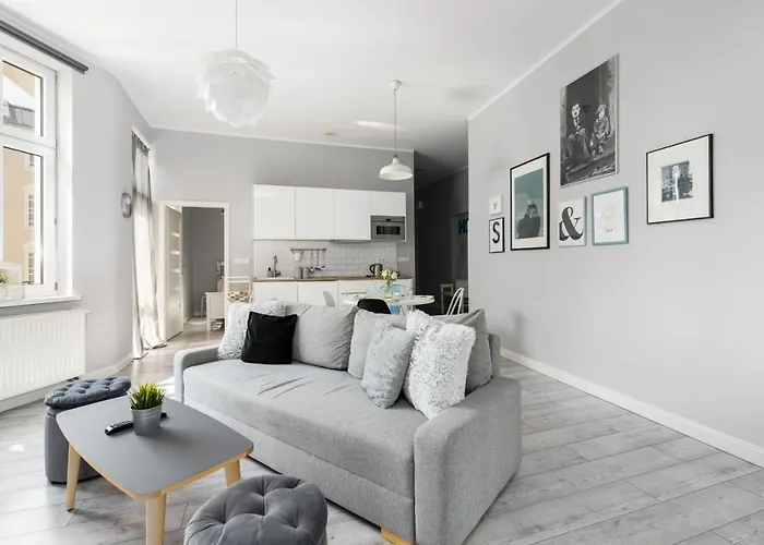 Scandi Male Garbary Piaskowa Near Old Market Square By Renters דירה פוזנן